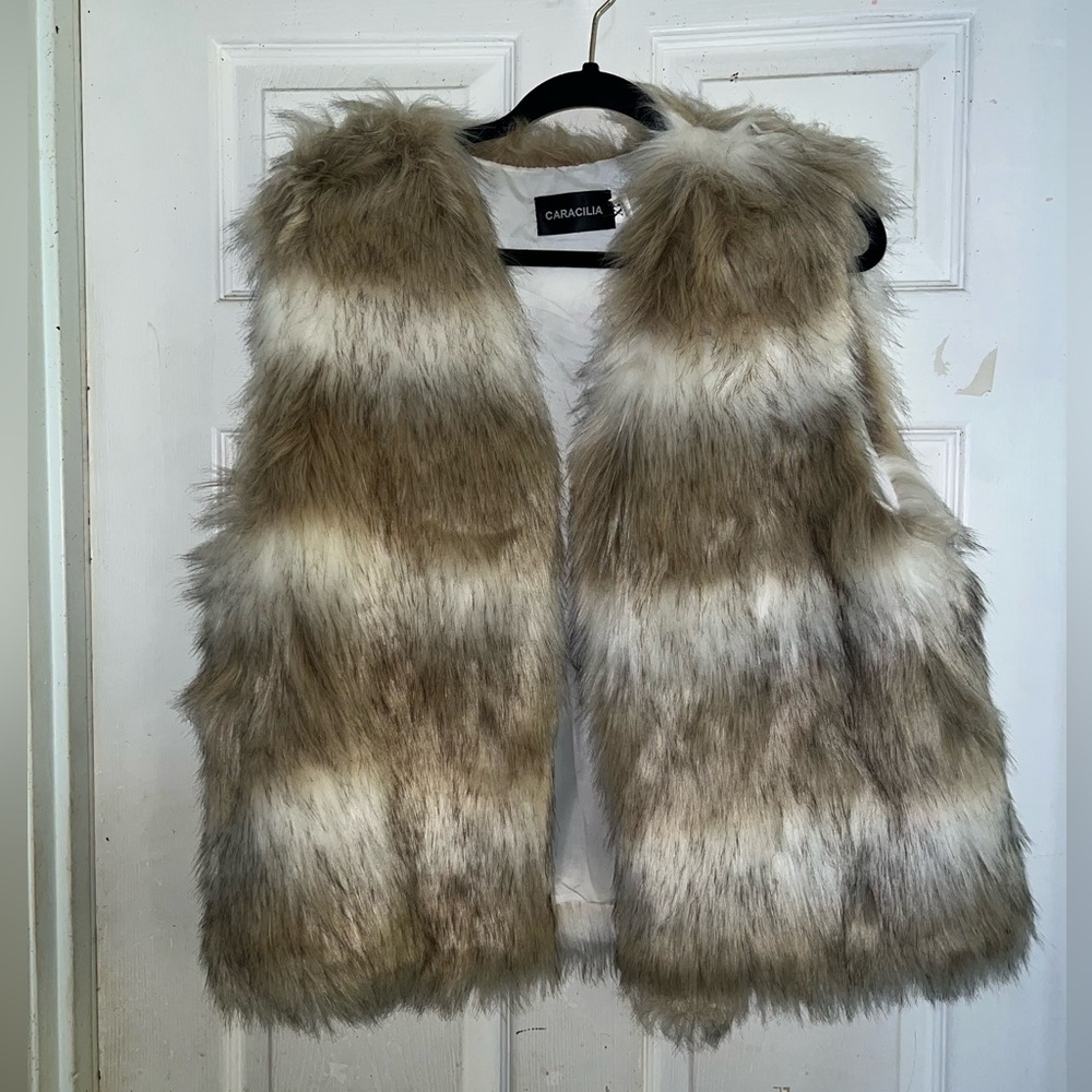 Two tone faux fur vest